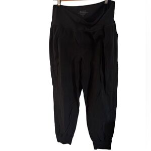 Athleta Black XL Salutation Cargo Joggers Legging